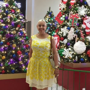 Meet your Posher, Carmen l.